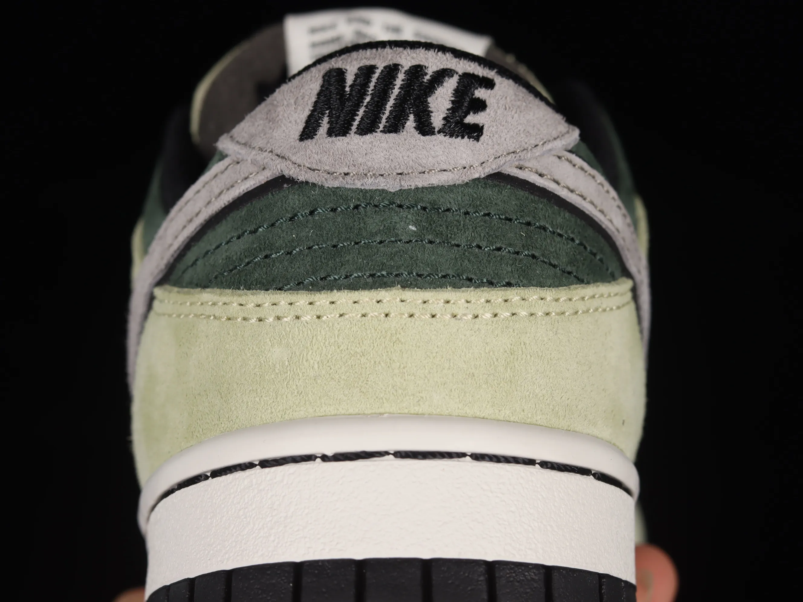 All Categories Nk SB Dunk Series Nk SB Dunk Low low-top sneakers tomo Katsuhiro x Nk SB Dunk Low "Steamboy OST" Otomo Katsuhiro co-branded SB low-top sports and leisure sneakers LF0039-036